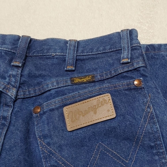 Vintage Wrangler W Pocket High Rise Mid Wash Stone Wash Straight Leg Jeans - Picture 9 of 11